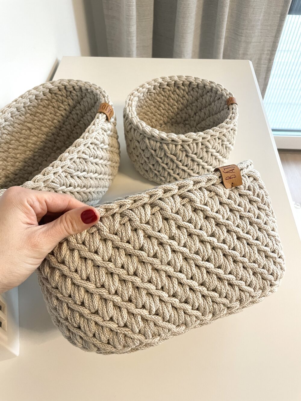 Madaras mintájú ovális tároló - Közepes