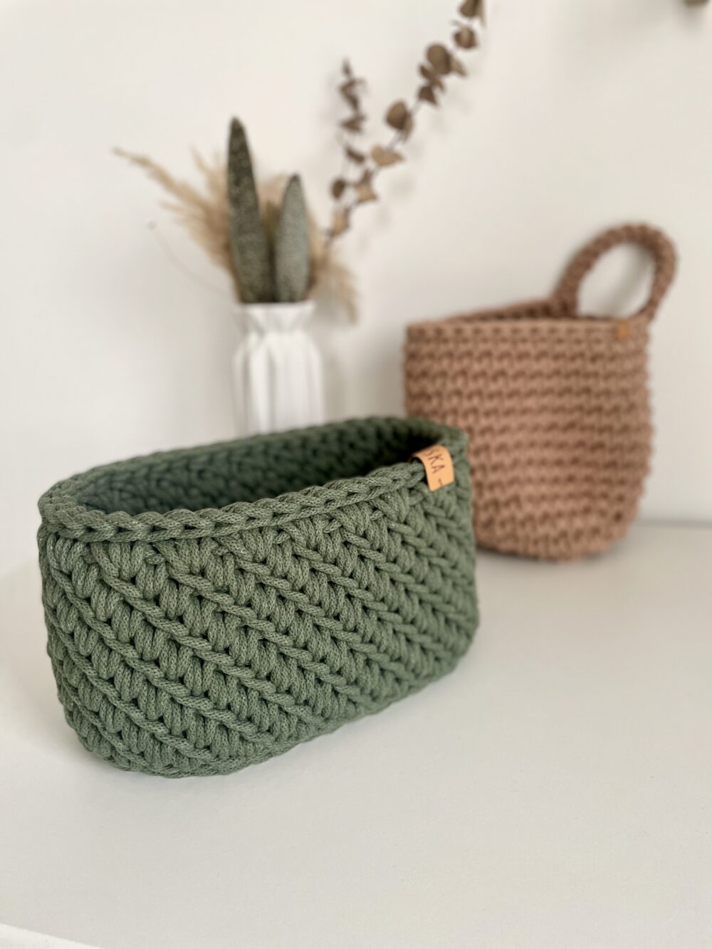 Madaras mintájú ovális tároló - Közepes